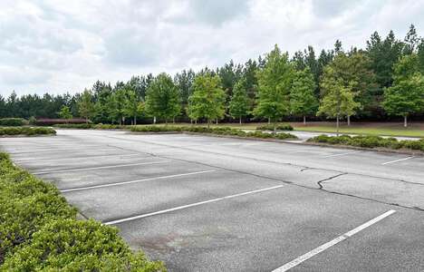 Roberts Elementary School Parking Lot - West (Large) in Suwanee