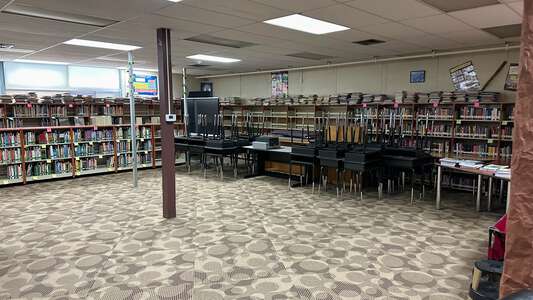 Frontier Elementary School Library in Sacramento