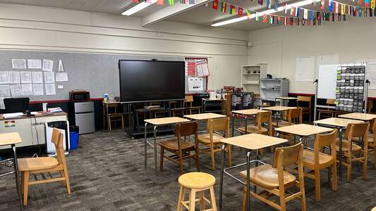 Seaside High School Classroom Standard in Seaside