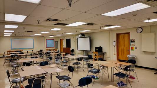 Sandia High School Classroom Standard in Albuquerque