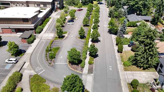 Benjamin Rush Elementary School Parking Lot in Redmond