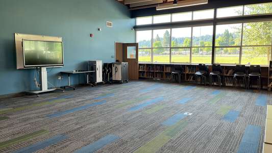 Arts & Technology Academy Library in Eugene