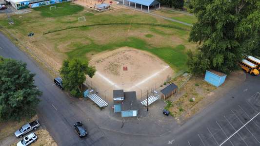 Mid Valley Elmentary School North Field (Softball) in Hood River