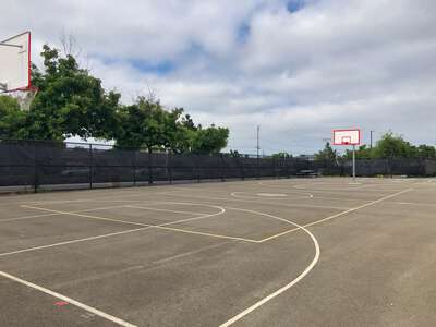 Harder Elementary School Blacktop / Basketball Courts (Intermediate) in Hayward