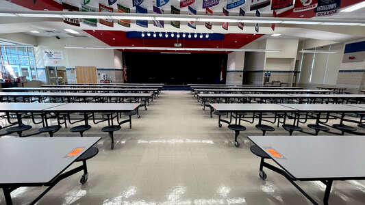 Range Elementary School Cafeteria in Mesquite