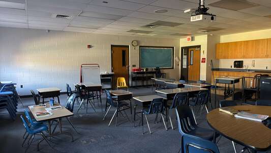 Peterson Elementary School Classroom Standard in Wichita 3