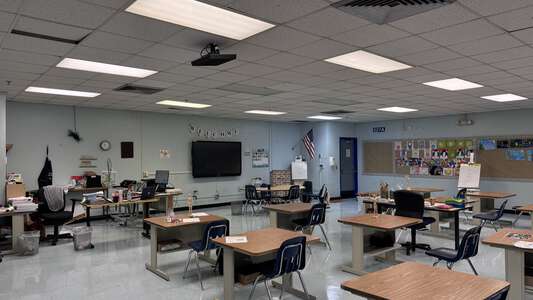 Hialeah-Miami Lakes Senior High School Classroom Standard in Hialeah