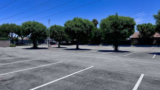 Jefferson Elementary School Parking Lot in Paramount
