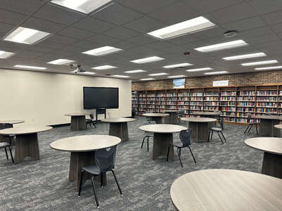 Central High School Library in Knoxville 4