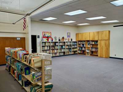Meadow Green Elementary School Library in Whittier