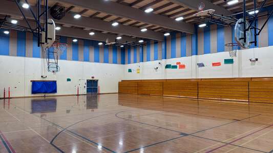 Beaumont Middle School Gym - Main in Portland 3