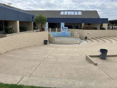 Everett Alvarez High School Quad in Salinas
