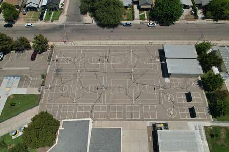 Leavenworth Elementary School Outdoor Basketball Courts in Fresno