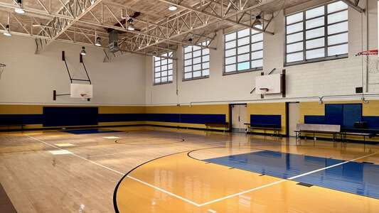 WW Samuell High School Gym - Small in Dallas 3