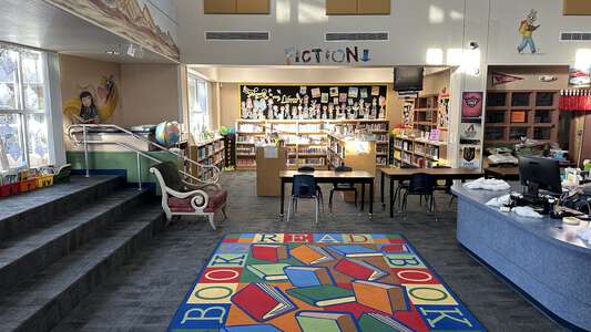 Wright - William V. Elementary School Library in Las Vegas