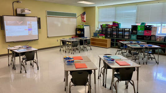 De Chaumes Elementary Classroom Standard in Houston