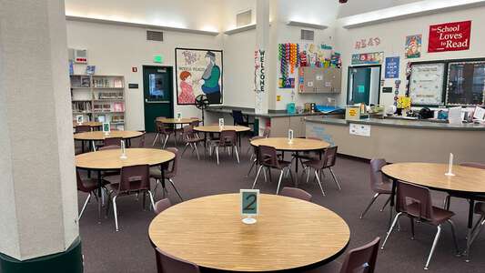 Diablo Vista Elementary School Library in Antioch 2