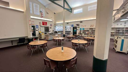 Diablo Vista Elementary School Library in Antioch 3