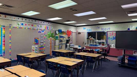 Withrow Elementary School Classroom Standard in Lake Elsinore