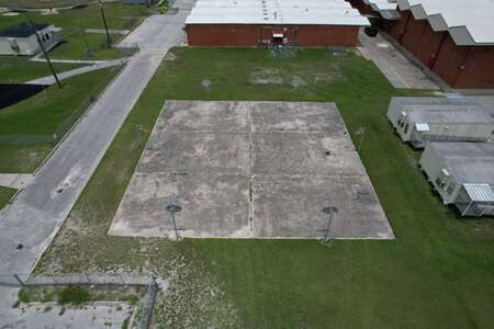 Westside High School Outdoor Basketball Courts 2 (3 hr min) in Jacksonville