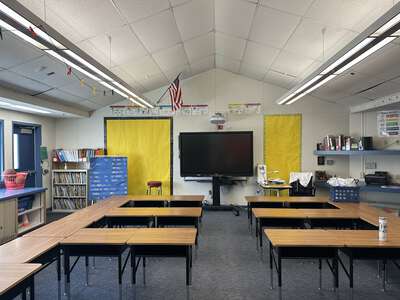 Storey Elementary School Classroom Standard in Fresno