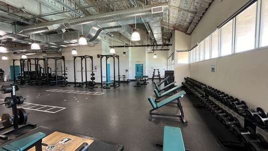 Evergreen Valley High School Gym - Weight Room (Room G208) in San Jose 3