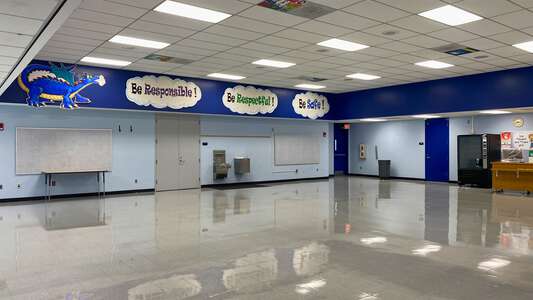 Denham Oaks Elementary School Cafeteria in Lutz