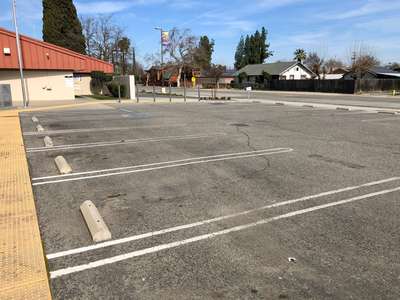 Biola-Pershing Elementary School Parking Lot in Fresno