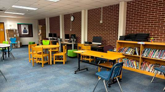 William J. Scott Elementary School Media Center in Atlanta 2