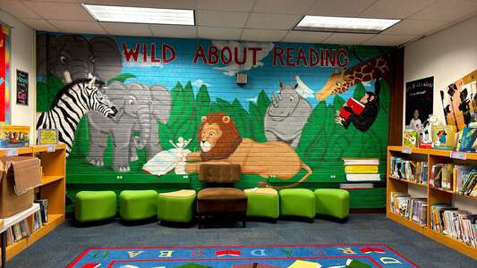 William J. Scott Elementary School Media Center in Atlanta 3