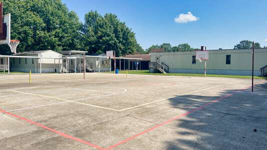 Magnolia Woods Elementary School Outdoor Basketball Courts in Baton Rouge