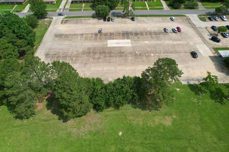 Baton Rouge Parking Lot - Students