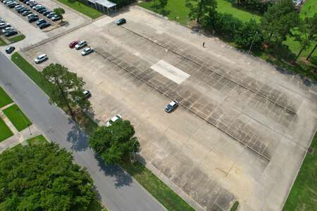 Tara High School Parking Lot - Students in Baton Rouge
