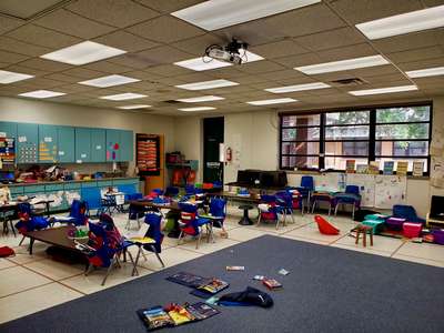 Dundee Elementary Academy School Classroom Standard in Dundee