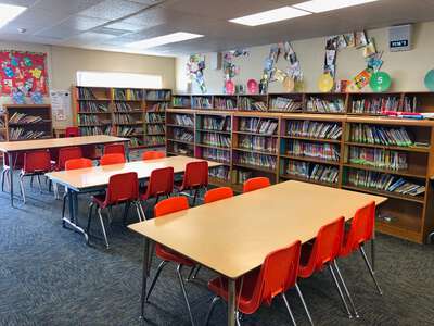 Clinton Elementary School Library in Garden Grove 2