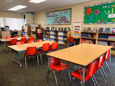 Clinton Elementary School Library in Garden Grove 3