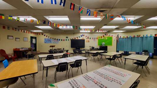 Sunrise Middle School Classroom Standard in Fort Lauderdale