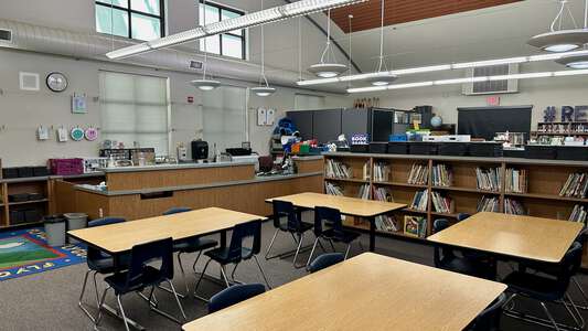 Walnut Elementary Education Center Library in Turlock