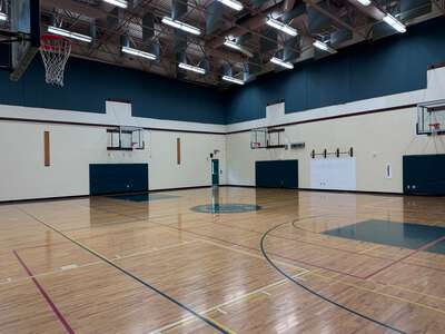 Walker Middle School Gym - Aux in Salem