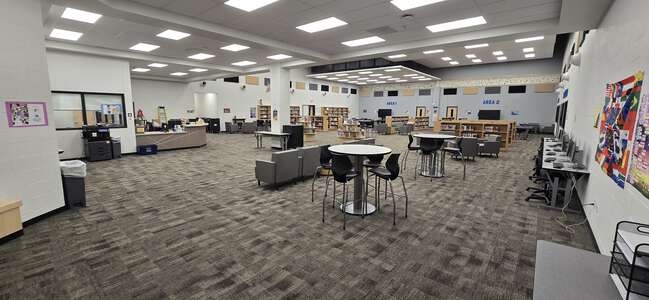 Francis Howell North High School Learning Commons (Library / Media Center) in St. Charles 4
