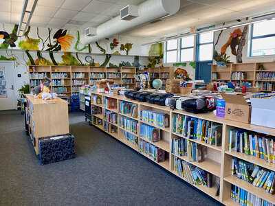 Glazier Elementary School Library in Norwalk 2