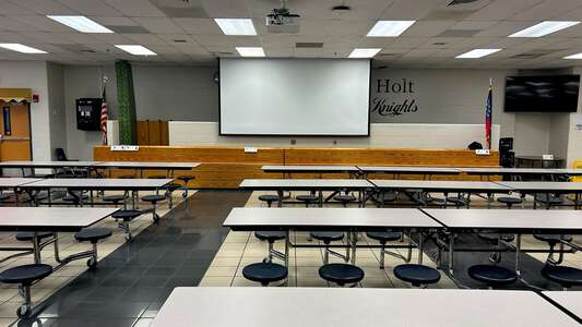 Winn Holt Elementary School Cafeteria in Lawrenceville