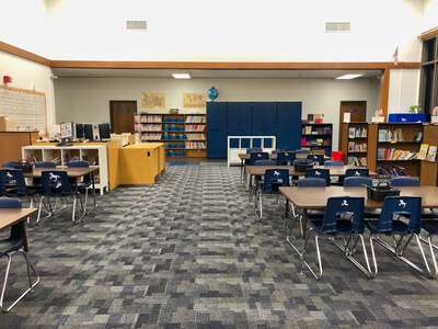 Florence Markofer Elementary School Library in Elk Grove 3