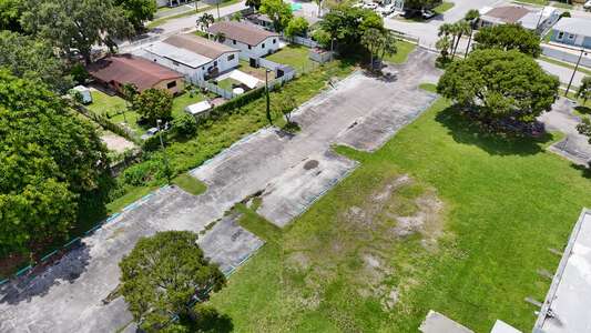 Lillie C. Evans K-8 Center Parking Lot - Field in Miami