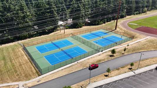 Rose Hill Middle School Tennis Courts in Redmond 2