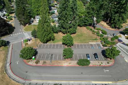 Helen Keller Elementary School Parking Lot - Front in Kirkland