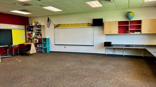Mossy Head Elementary School Classroom Standard in DeFuniak Springs
