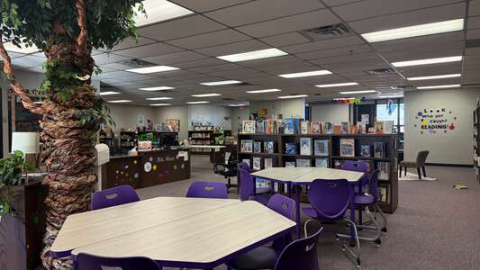Rollingwood Elementary School Media Center in Oklahoma City 5