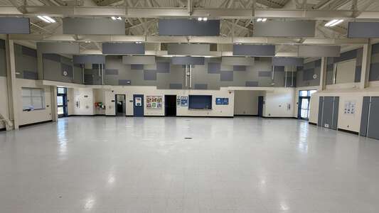 Santa Cruz Gardens Elementary School Cafeteria in Santa Cruz