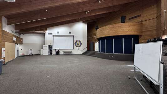 Stone Creek Elementary School Multi Purpose Room in Irvine